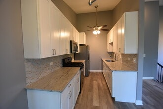 45 Salt Creek Rd in Roselle, IL - Building Photo - Building Photo