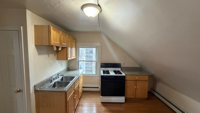 182 Dexter St in Cumberland, RI - Building Photo - Building Photo