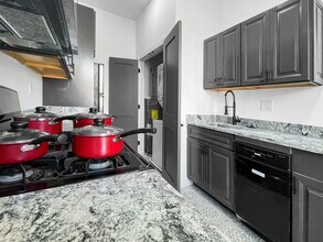 1428 Madison Ave in Baltimore, MD - Foto de edificio - Building Photo