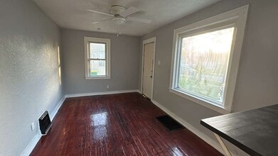 1808 N Merrifield Ave in Mishawaka, IN - Building Photo - Building Photo