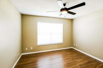18031 SW 18th St in Miramar, FL - Building Photo - Building Photo