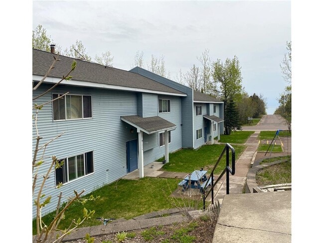801 W 5th St in Grand Marais, MN - Building Photo - Building Photo