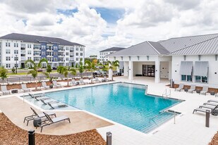 Madison Watergrass in Wesley Chapel, FL - Building Photo