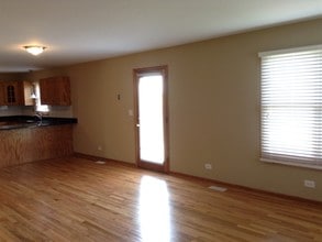 24905 Vermette Rd in Plainfield, IL - Foto de edificio - Building Photo