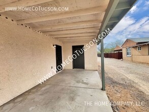 2525 N Fair Oaks Ave in Tucson, AZ - Building Photo - Building Photo