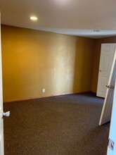 423 13th Ave in Greeley, CO - Foto de edificio - Building Photo