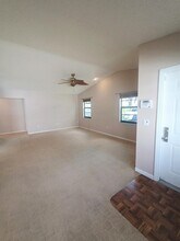 4374 Walden Cir in Greenacres, FL - Foto de edificio - Building Photo