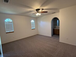 16869 Crestview Dr in Victorville, CA - Building Photo - Building Photo