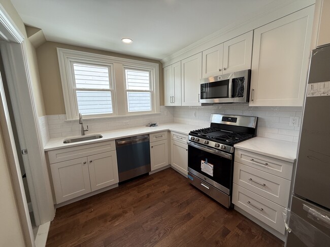 56 Broughton Ave