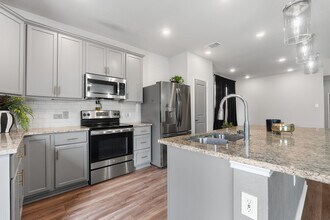 6206 Golden Gate Dr in Killeen, TX - Building Photo - Building Photo