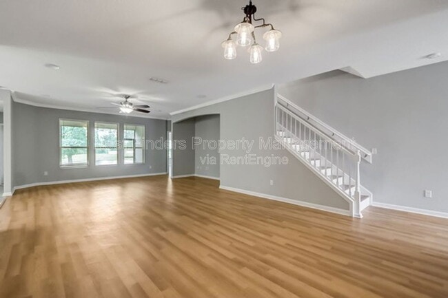 property at 412 Chattan Way