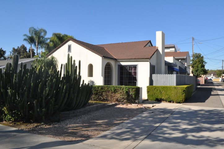 227 N Berkeley Ave in Fullerton, CA - Building Photo