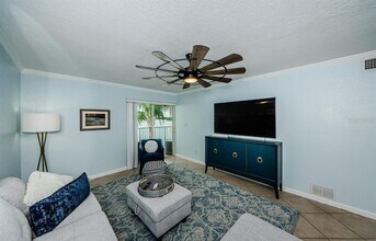 2675 St Joseph Dr E in Dunedin, FL - Building Photo - Building Photo