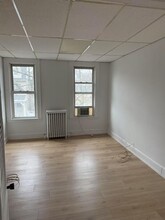 78-54 80th St in Queens, NY - Building Photo - Building Photo