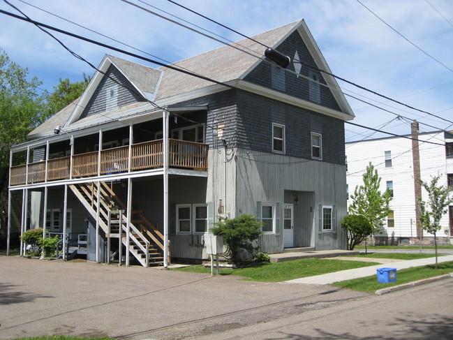 37 Conger Ave in Burlington, VT - Building Photo - Building Photo