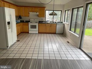 9129 Tulip Grove Rd in Gaithersburg, MD - Building Photo - Building Photo