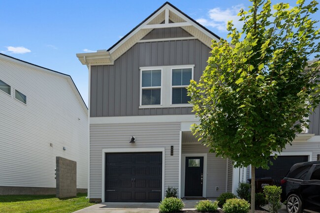 4510 Skywood Ln in Nashville, TN - Building Photo - Building Photo