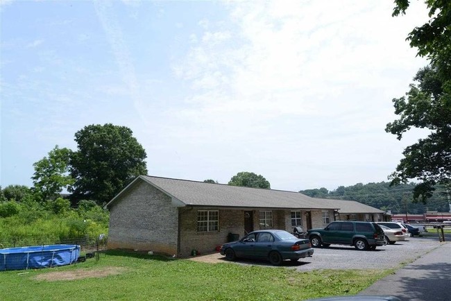 126 Kentucky Ave in Dayton, TN - Building Photo - Building Photo