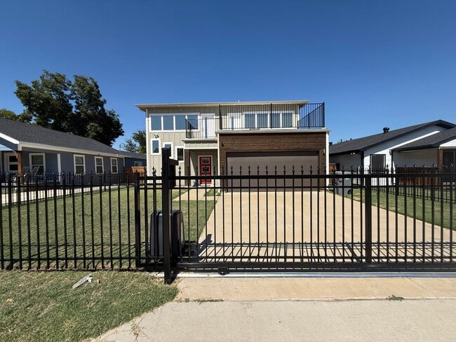 1339 Hendricks Ave in Dallas, TX - Building Photo - Building Photo