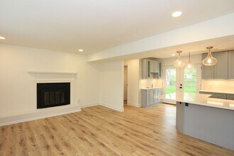 20 Wilson Dr in Carmel, IN - Building Photo - Building Photo