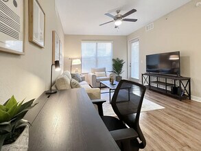 4504 W Spruce St in Tampa, FL - Building Photo - Building Photo