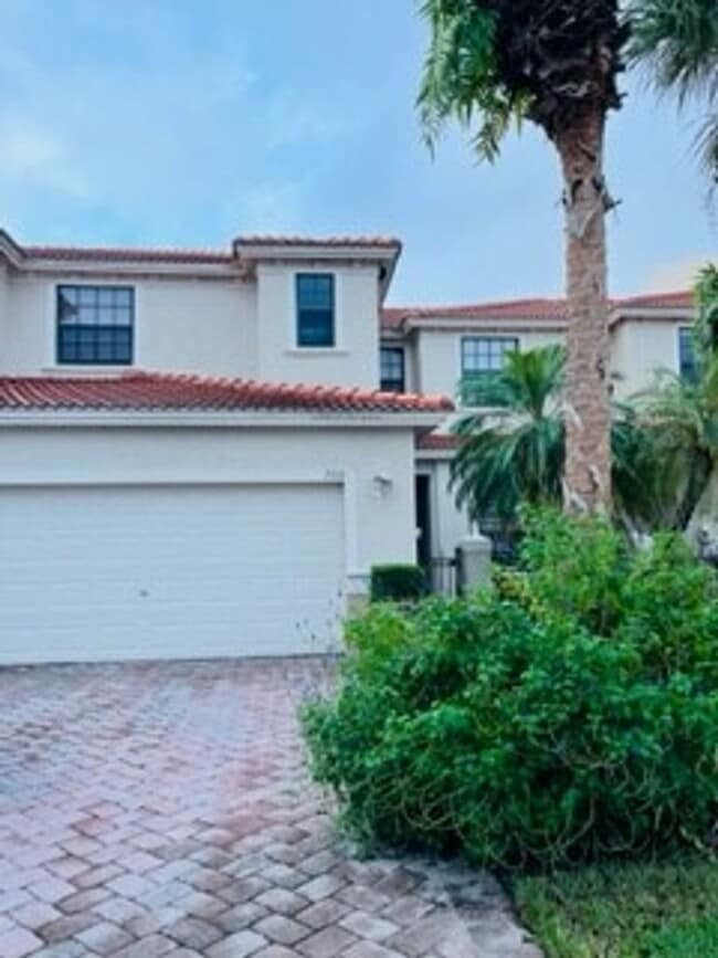 property at 7531 Bristol Cir