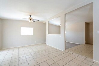 7530 E Poinciana Dr in Tucson, AZ - Foto de edificio - Building Photo