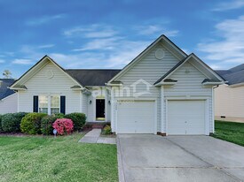 13309 Salvo Dr in Matthews, NC - Building Photo