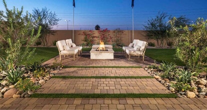 4254 E Valencia Dr in Phoenix, AZ - Foto de edificio - Building Photo