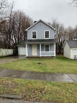 247 Reed Ave in Campbell, OH - Building Photo