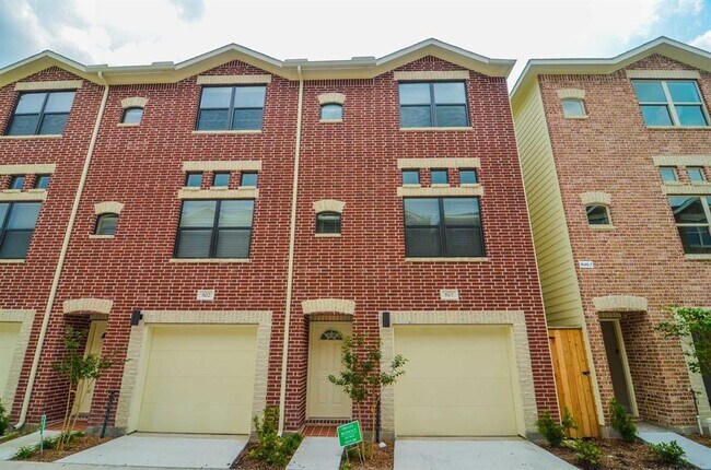 property at 2710 Hullsmith Dr