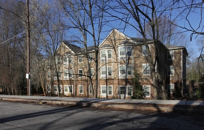 4695 Redan Rd in Stone Mountain, GA - Building Photo - Building Photo