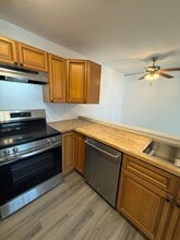 208 Heather Croft in Egg Harbor Township, NJ - Building Photo - Building Photo