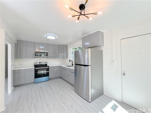 property at 84-290-290 Makaha Valley Rd