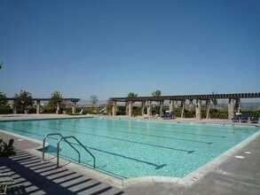 25652 Birchleaf Ct in Valencia, CA - Building Photo - Building Photo