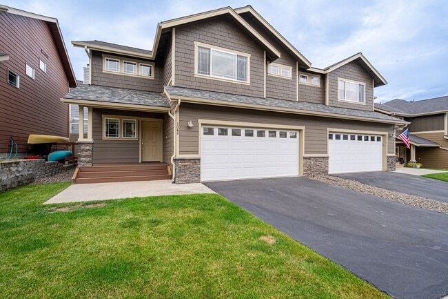 property at 104 Vineyard Ln