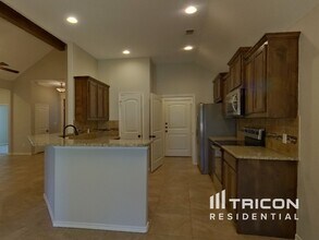 4206 Sapphire Ln in Granbury, TX - Building Photo - Building Photo