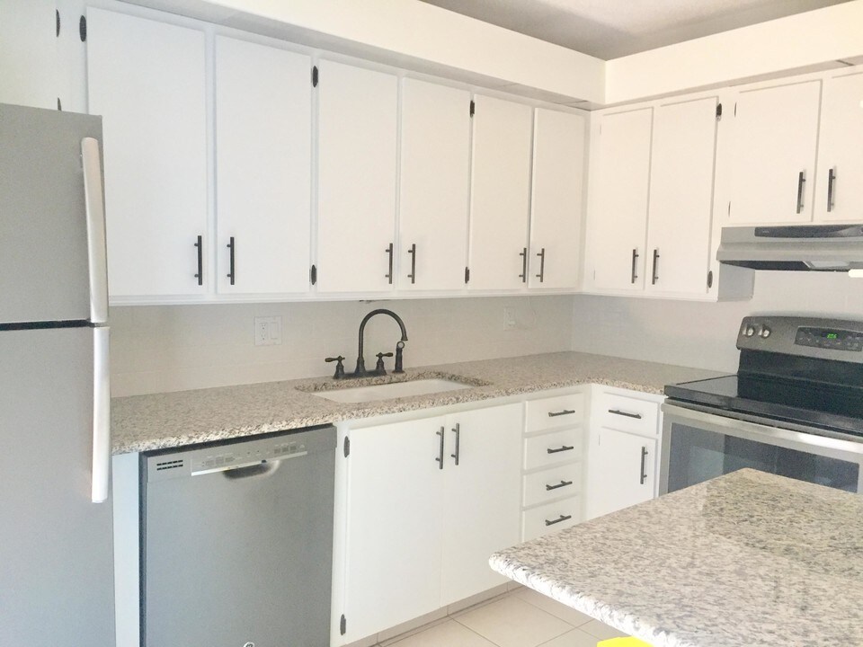 3222 Meridian Way N-Unit -A in Palm Beach Gardens, FL - Building Photo