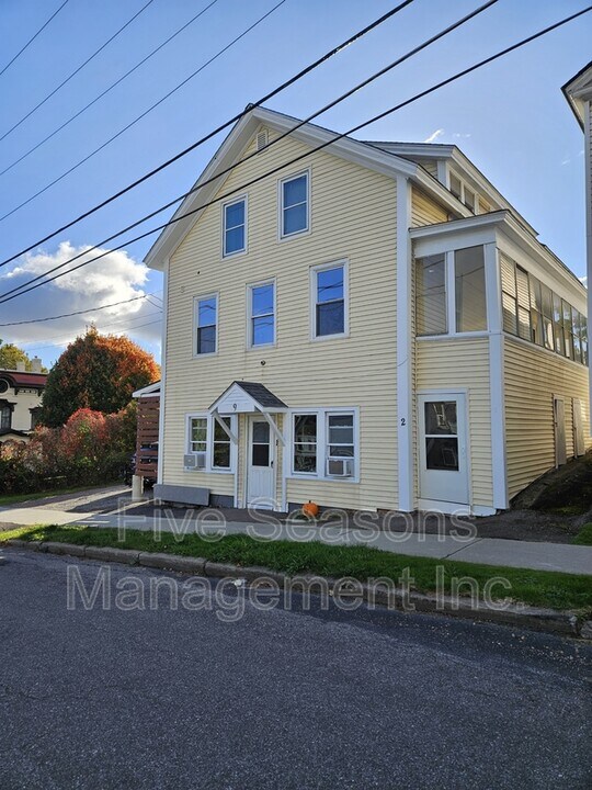 9 Chase St in Burlington, VT - Building Photo