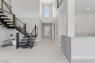 10663 Stone Ledge Ave in Las Vegas, NV - Building Photo - Building Photo