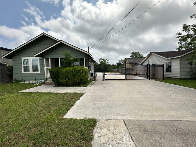 property at 2405 Randolph Rd