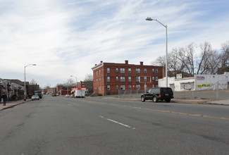 62 Albany Ave in Hartford, CT - Building Photo - Building Photo