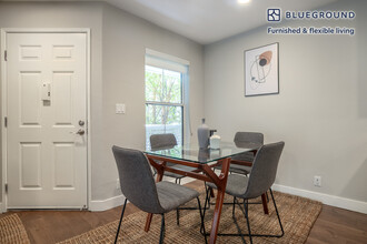 900 High School Way in Mountain View, CA - Building Photo - Building Photo
