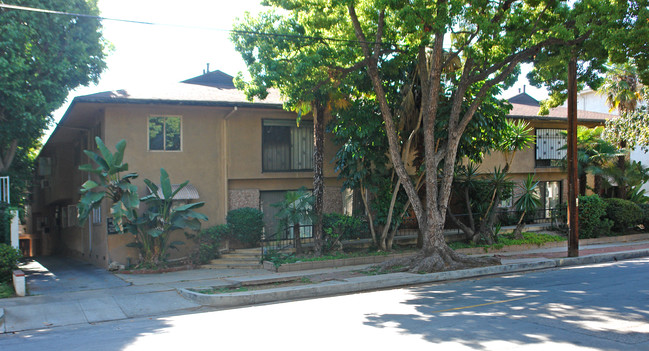 254 Madison Ave in Pasadena, CA - Building Photo - Building Photo