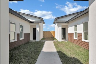 3525 Hidalgo Cir-Unit -1B in Brownsville, TX - Building Photo - Building Photo