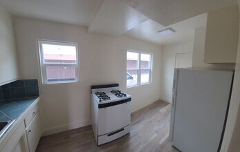 2418.5 E St in San Diego, CA - Building Photo - Building Photo