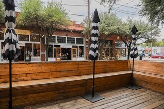 Parkside Green at Bishop in Dallas, TX - Building Photo - Building Photo