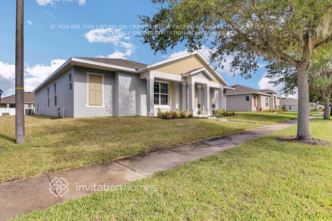 2641 Grasmere View Pkwy N in Kissimmee, FL - Building Photo - Building Photo