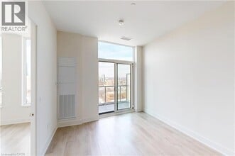 212 King William St in Hamilton, ON - Building Photo - Building Photo