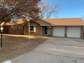 1410 Sunnyvale St in Sweetwater, TX - Building Photo